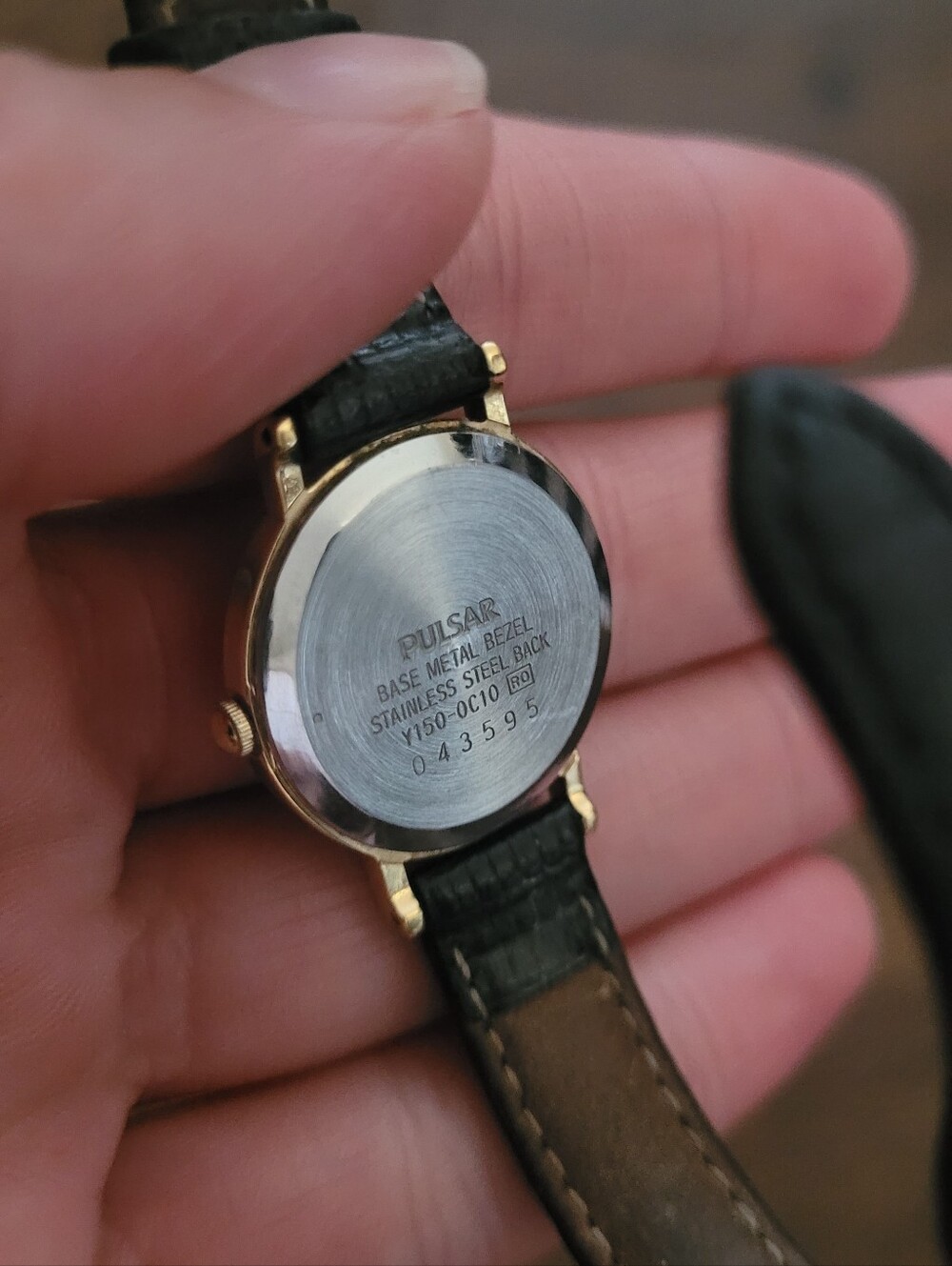 Vintage Pulsar Quartz Women's Wristwatch, Black and Gold Toned with Leather Band - Picture 3 of 4